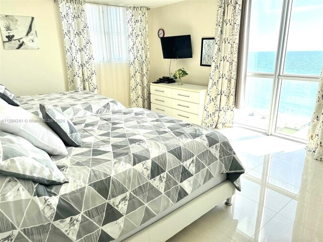 Photo - 3901 S Ocean Dr Unit 8E