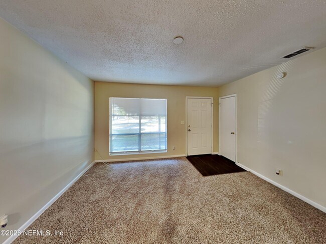 Photo - 237 Blairmore Blvd E
