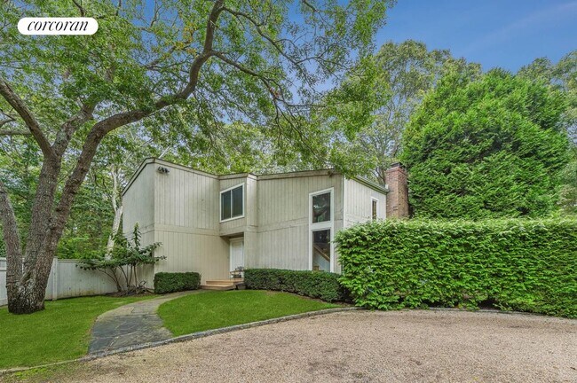 Photo - 27 Montauk Ave