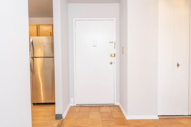 Photo - 1 Bed 1 Bath Condo in Barcroft Hills