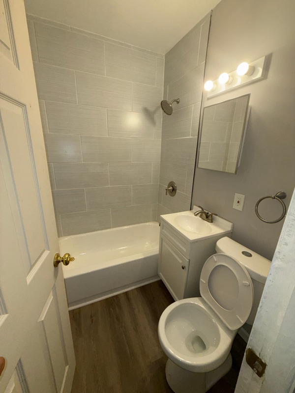 Photo - 1111 Louis St