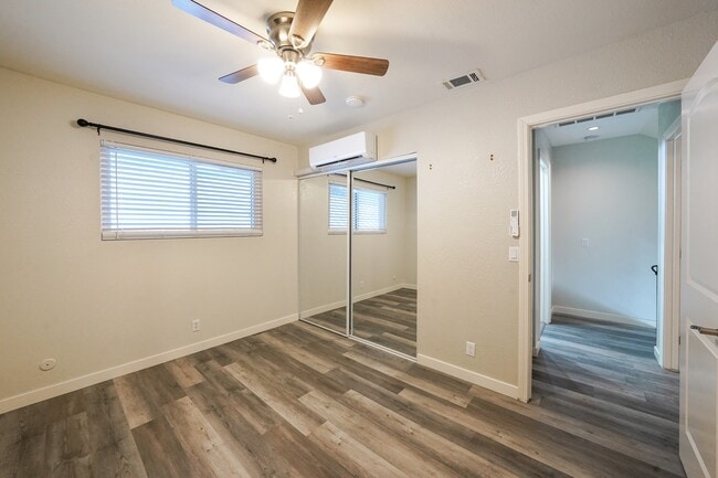 Photo - 808 B St