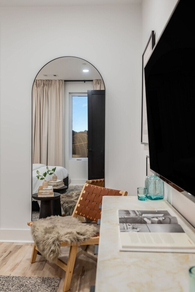 Photo - 245 Hermitage Ave Unit ID1356301P