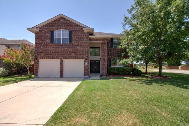 Photo - 700 Belmont Dr House