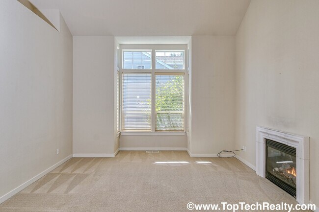 Photo - Delightful 3 Bed | 2.5 Bath Townhome | Beaverton | Minutes to Shopping, Dining & Parks | Prime Lo...