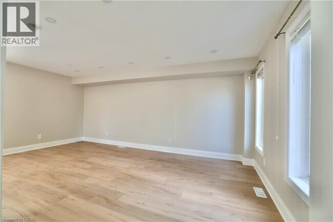 Photo - 625 Eastbridge Blvd