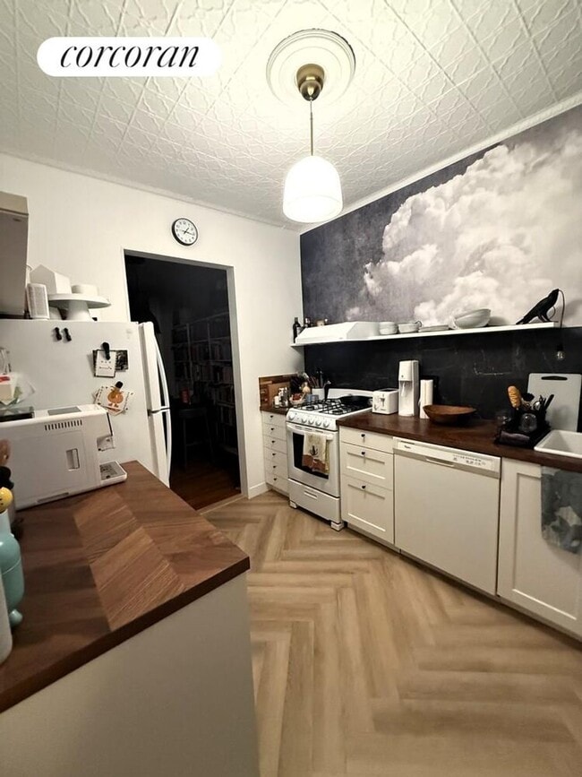 Photo - 1211 8th Ave