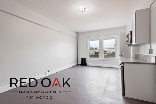 Photo - ~1 Month FREE~ Sunlit Bachelor with In-Uni... Unidad 51B