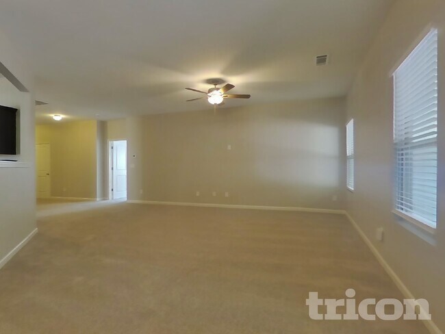 Photo - 38 Ponders Rd