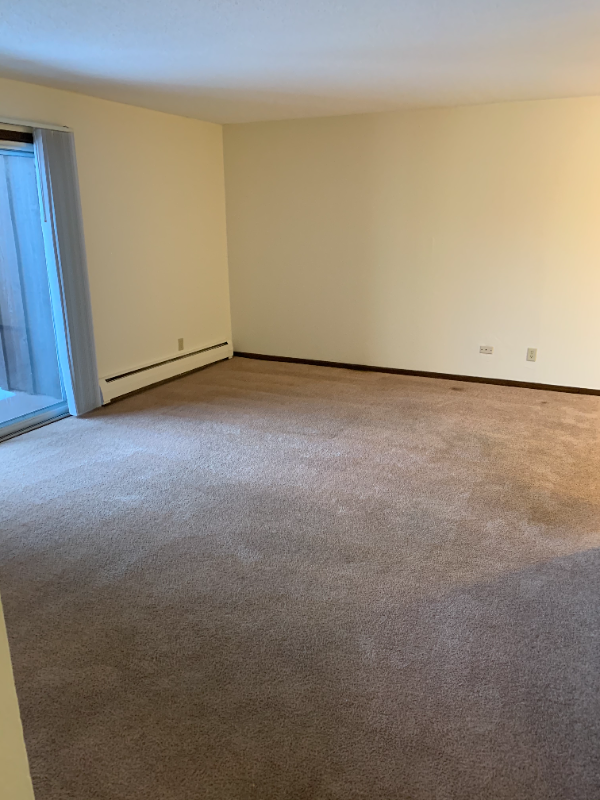 Building Photo - 981 St Albans St N Rental