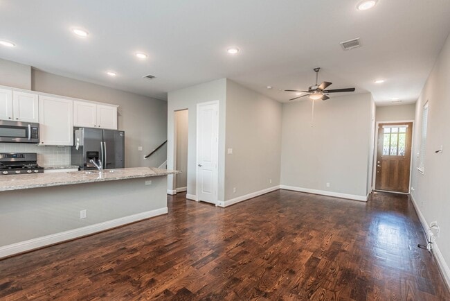 Photo - 5431 Camaguey St