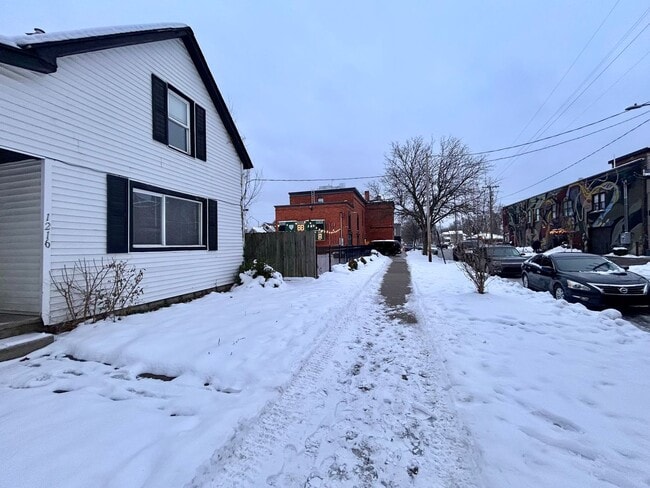 Photo - Four Bedroom Home in Northwest Grand Rapids - Rent Special!