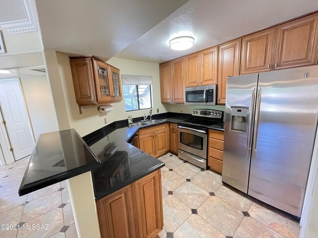 Building Photo - 5751 N Kolb Rd Unit 27-102 Rental