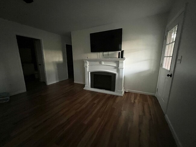 Photo - 317 Guthrie Dr