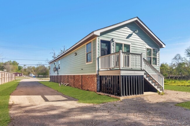 Newly Remodeled Units! - Newly Remodeled Apartment Units! Unit C