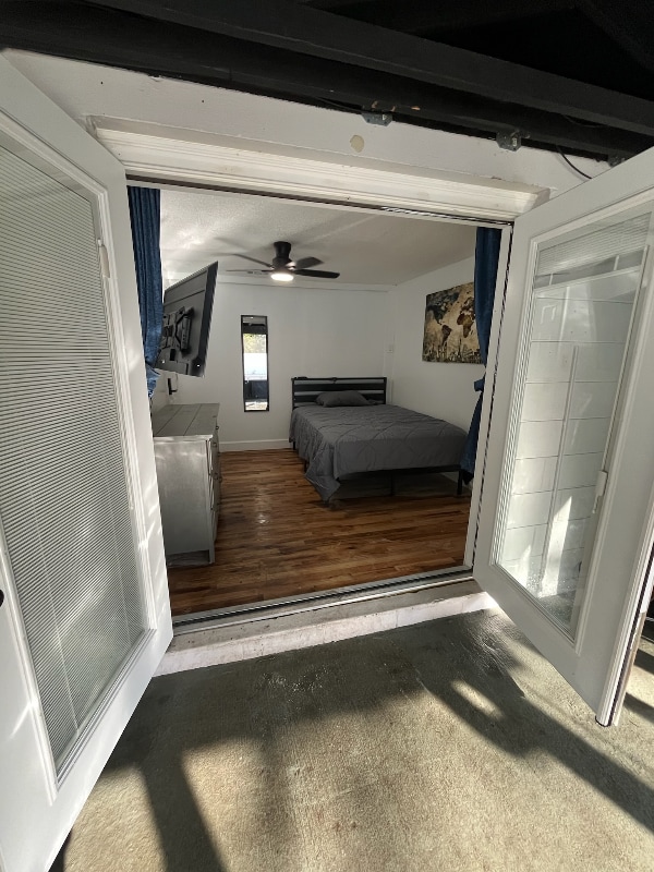 Photo - 740 Jenkins St