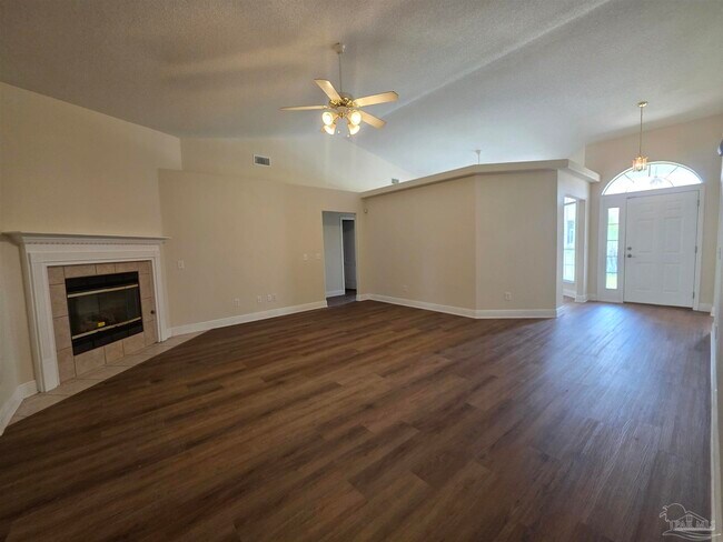 Photo - 7200 Annandale Dr