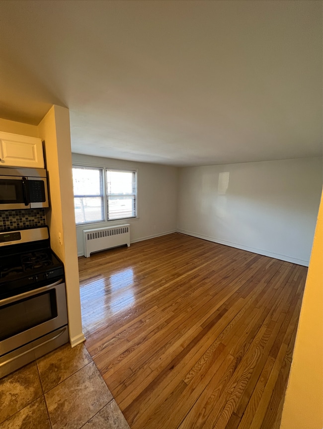 Photo - 406 Deal Lake