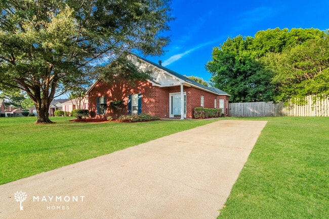 Building Photo - 718 Sandy Ridge Ct
