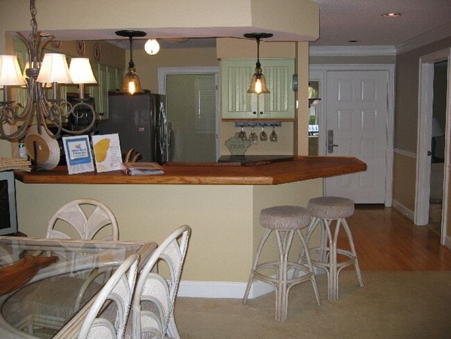 Photo - Colonnade Shipyard Unit 137