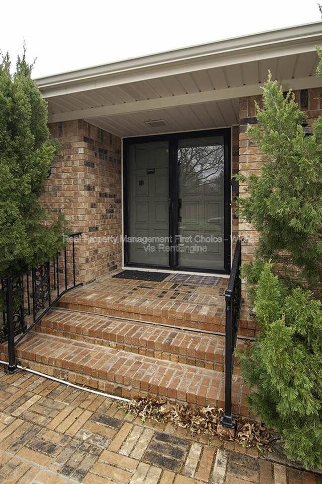 Photo - 244 Live Oak Ln