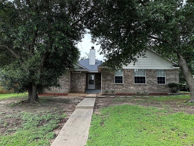Photo - 1400 Prairie Dr