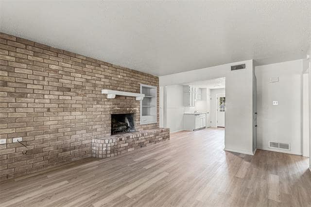 Building Photo - 2530 East US Hwy 377 Unit 10 Rental