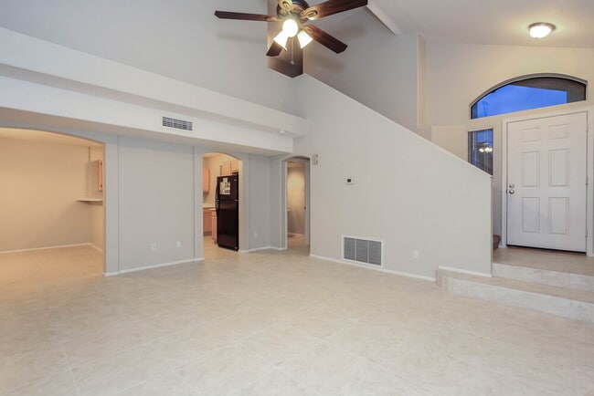 Photo - 2319 E Taro Ln