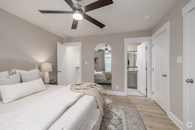 2BR, 2BA - 1,244SF - Bedroom