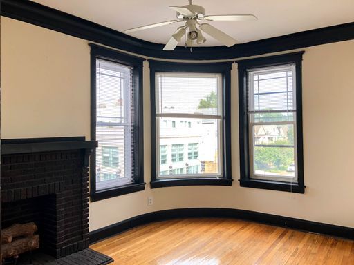 Photo - 3056 N Greenview Ave Unit 3