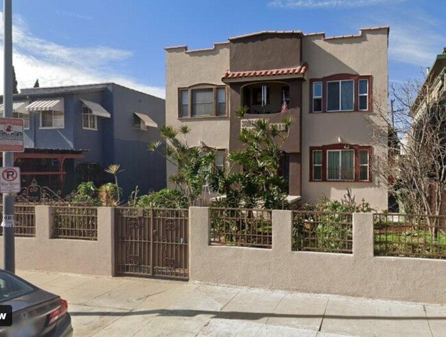 Photo - 2949 Raymond Ave Unidad Sonia's Place II