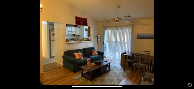 Building Photo - 401 Berryfield Ln Unit D Rental