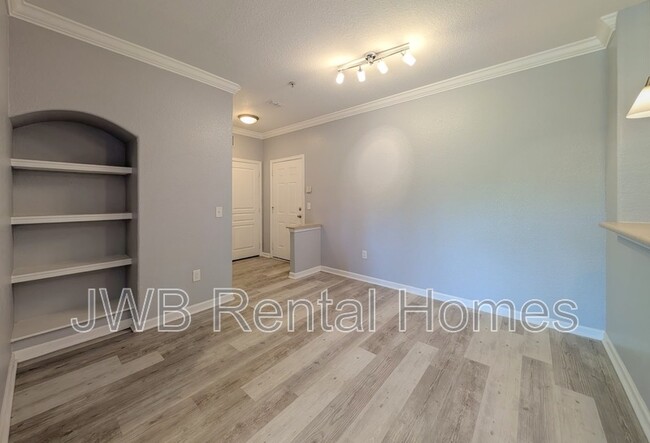 Photo - 8290 Gate Pkwy W Unit 147