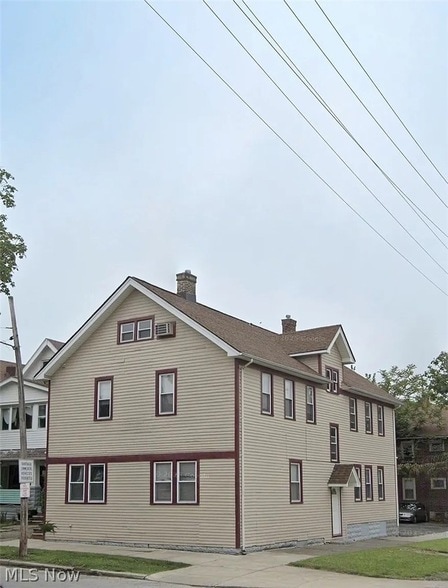 Building Photo - 1304 W 64th St Unit 5