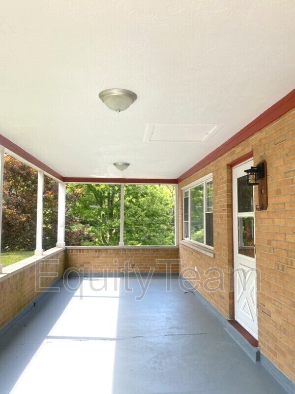 3837 Cooper Rd Rental For Rent in Cincinnati, OH