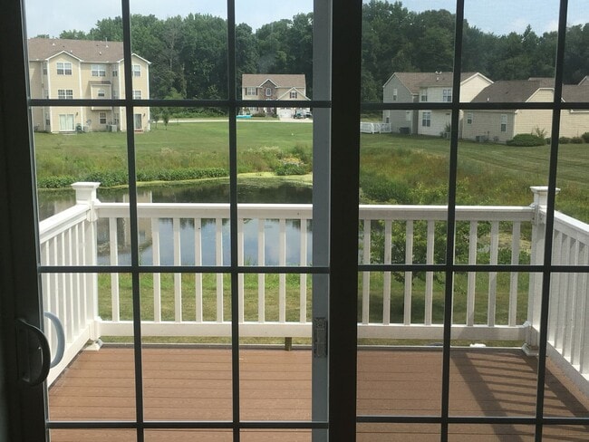 Photo - Room to spread out!