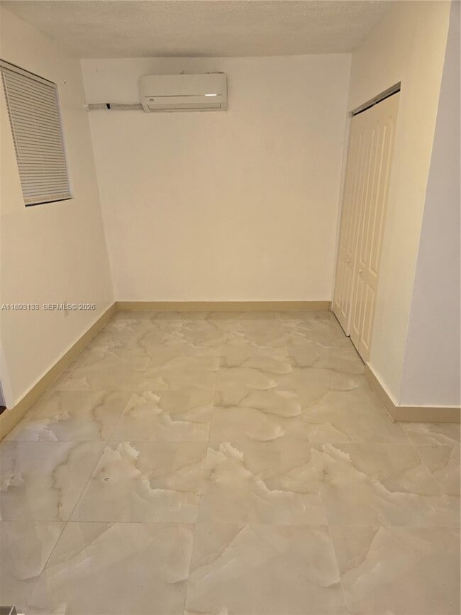 Photo - 4716 SW 1st St