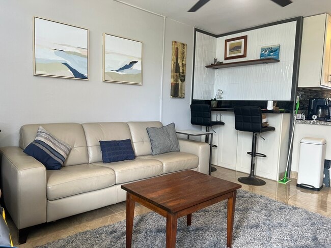 Photo - 84-674-965 Farrington Hwy