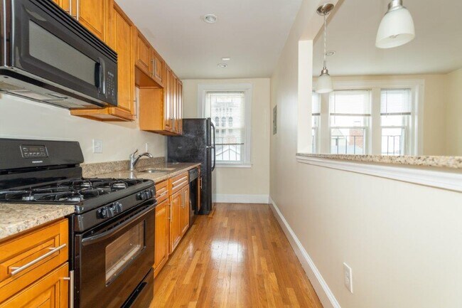 Photo - 140 Highland Ave