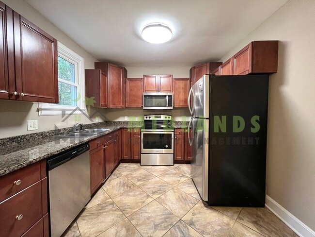 Photo - 2728 Holt Dr