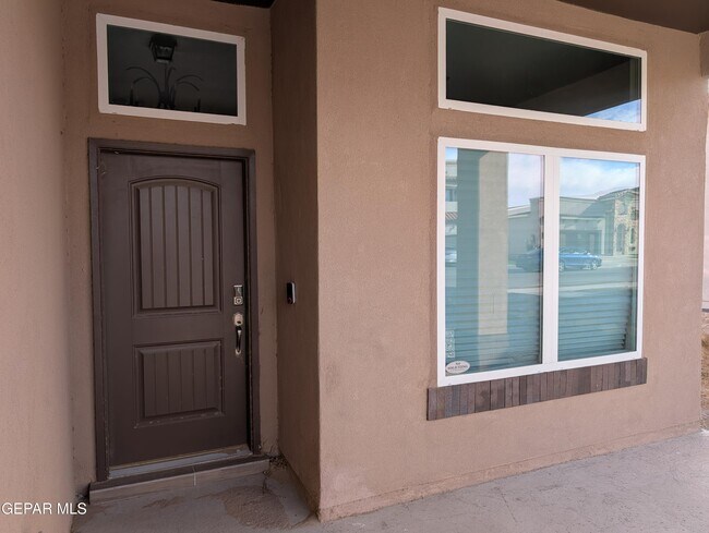 Photo - 517 La Entrada Cir