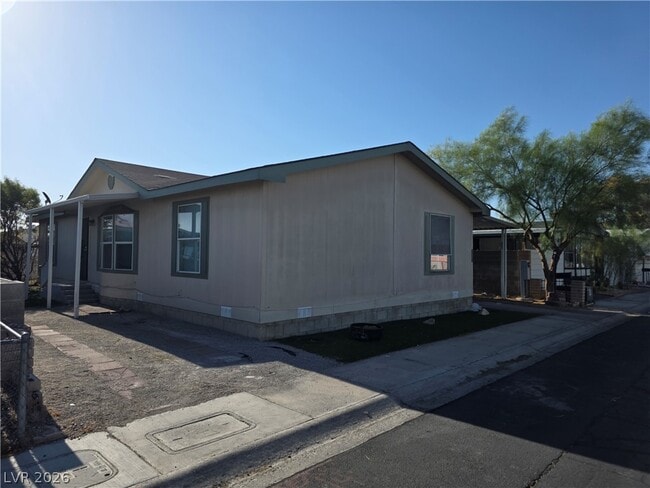 Building Photo - 3560 Estes Park Dr