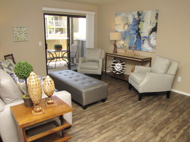 Photo - THE MARINA APARTMENTS