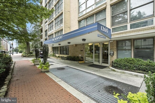 Building Photo - 1260 21st St NW Unit 515 Rental