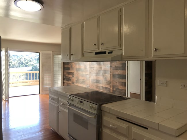 Photo - 23926 De Ville Way