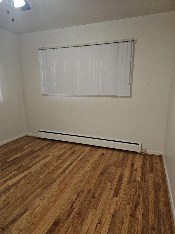 Photo - 2525 E Maple Rd Unit 1