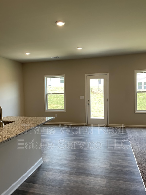 114 Auburn Depot Dr
