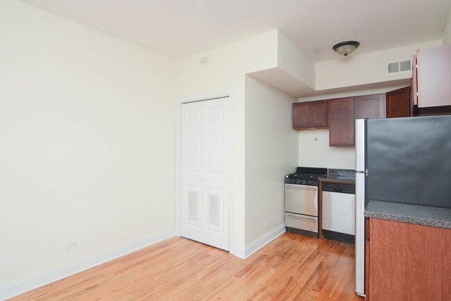 Photo - 343 Park Ave Unidad 30