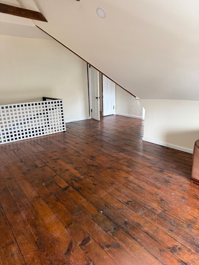 Photo - 111 Sycamore Ave Unit 3