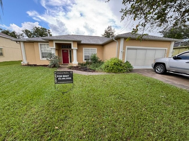 Building Photo - 15425 Sonora Dr